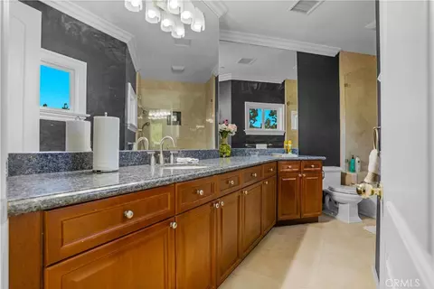 Bath - 7231 Brandon Ct, Riverside, CA 92506 photo 11 of 12