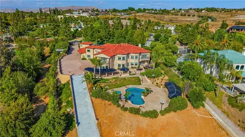 View/Area - 7231 Brandon Ct, Riverside, CA 92506 photo 3 of 4