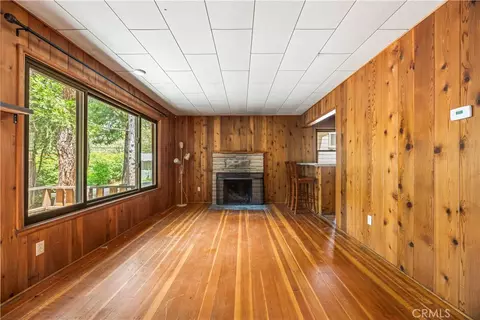 Living - 53745 Toll Gate Rd, Idyllwild, CA 92549 photo 4 of 6