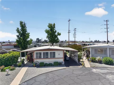 332 N Lyon #7, Hemet, CA 92543