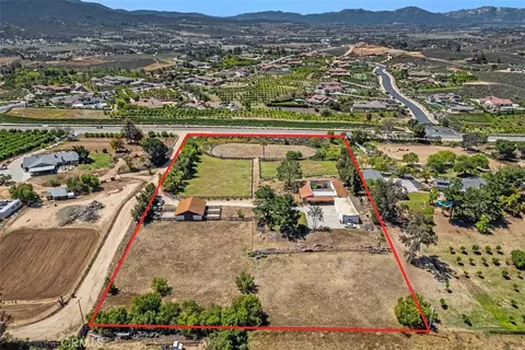35820 Pauba Rd, Temecula, CA 92592