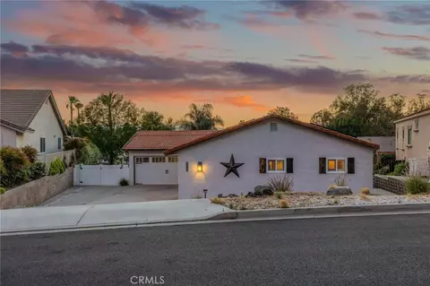 30265 Buck Tail Dr, Canyon Lake, CA 92587