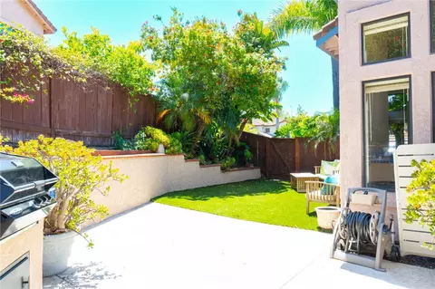 Exterior - 1280 Calle Ultimo, Oceanside, CA 92056 photo 9 of 10