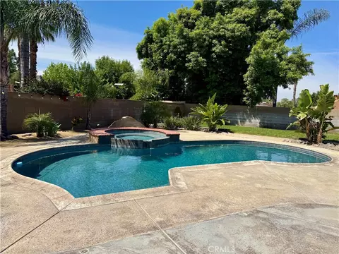 Exterior - 41565 Thornton, Hemet, CA 92544 photo 3 of 4