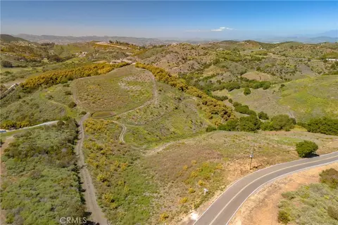 2 La Cruz Dr, Temecula, CA 92590