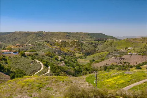 3 La Cruz Dr, Temecula, CA 92590 photo 2