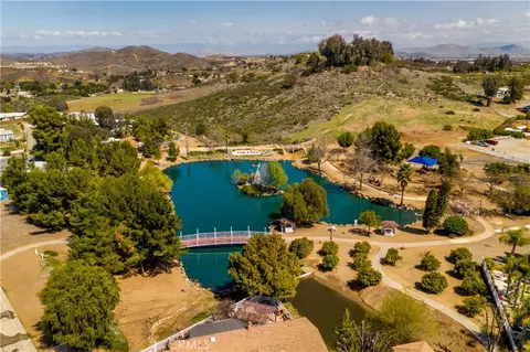 View/Area - 33552 Windmill, Wildomar, CA 92595 photo 12 of 17