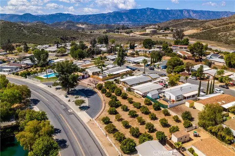 View/Area - 33552 Windmill, Wildomar, CA 92595 photo 5 of 17