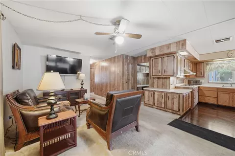 Living - 33552 Windmill, Wildomar, CA 92595 photo 4 of 5