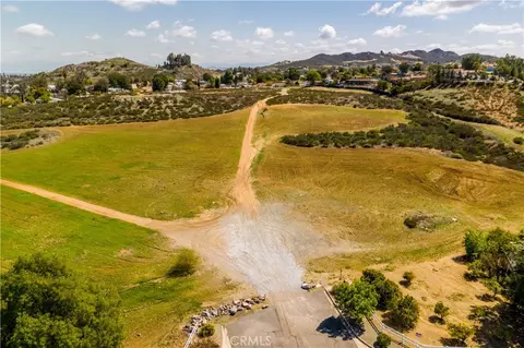 View/Area - 33552 Windmill, Wildomar, CA 92595 photo 7 of 17