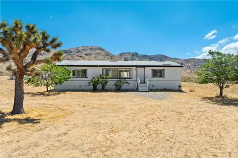 15720 Chicago, Apple Valley, CA 92307