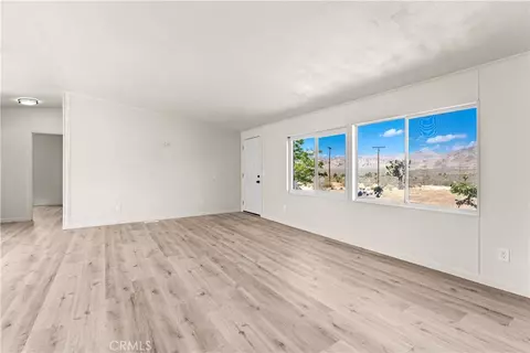 15720 Chicago, Apple Valley, CA 92307 photo 6
