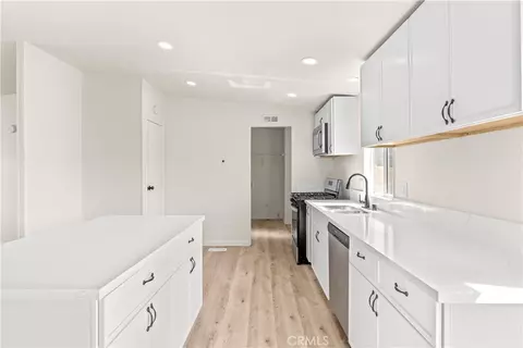 15720 Chicago, Apple Valley, CA 92307 photo 11