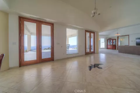 Living - 1991 Via Ladera, Fallbrook, CA 92028 photo 1 of 5