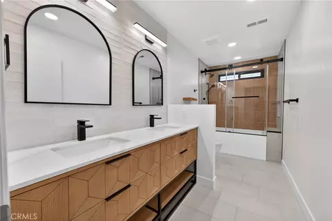 Bath - 2466 Haas, Escondido, CA 92025 photo 7 of 11