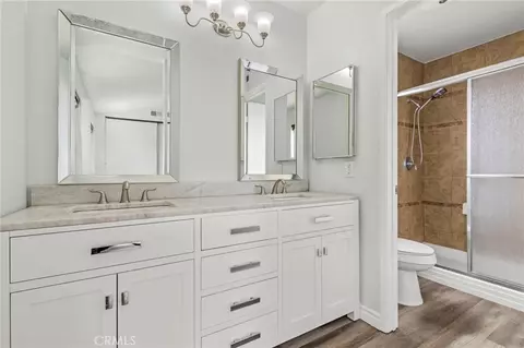 Bath - 41899 Humber, Temecula, CA 92591 photo 3 of 5