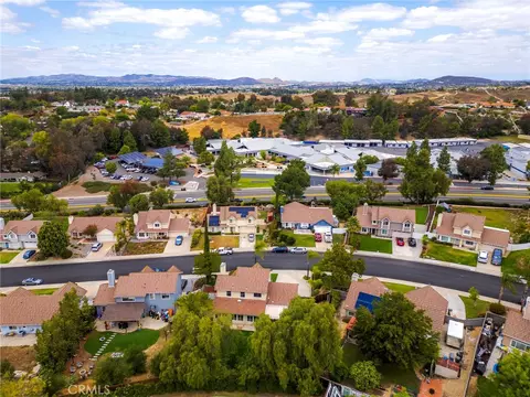 View/Area - 41899 Humber, Temecula, CA 92591 photo 6 of 8