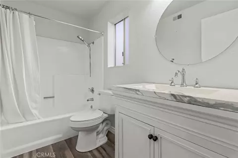 Bath - 41899 Humber, Temecula, CA 92591 photo 2 of 5