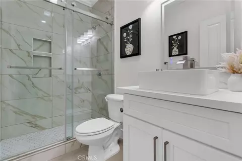 Bath - 33400 Embassy, Temecula, CA 92592 photo 1 of 7