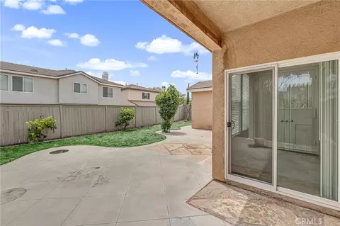 Exterior - 29001 Savannah Dr, Temecula, CA 92591 photo 4 of 7