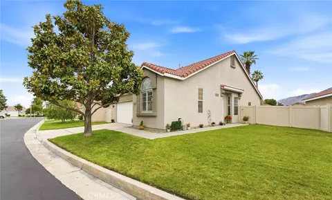 837 Rubi Ct, San Jacinto, CA 92583