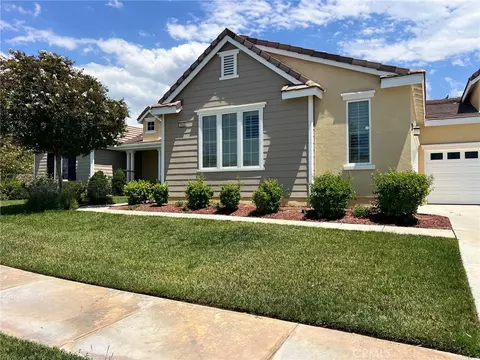 3422 Marvel St, Hemet, CA 92543