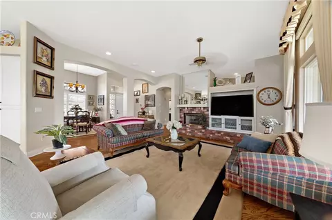 Living - 1932 Pecan Tree St, Hemet, CA 92545 photo 1 of 2