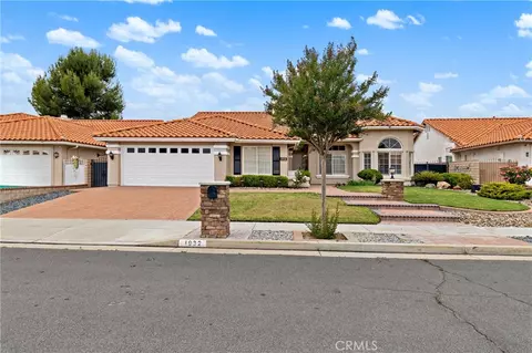 Exterior - 1932 Pecan Tree St, Hemet, CA 92545 photo 4 of 7