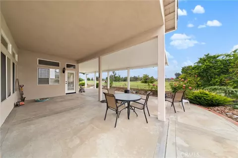 Exterior - 1932 Pecan Tree St, Hemet, CA 92545 photo 6 of 7