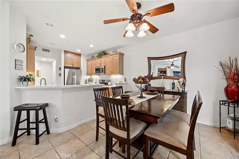 Dining - 33433 Emerson Way #B, Temecula, CA 92592 photo 3 of 4