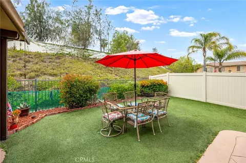 Exterior - 33433 Emerson Way #B, Temecula, CA 92592 photo 6 of 10