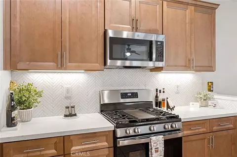 Kitchen - 33433 Emerson Way #B, Temecula, CA 92592 photo 5 of 5