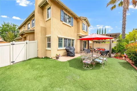 Exterior - 33433 Emerson Way #B, Temecula, CA 92592 photo 3 of 10