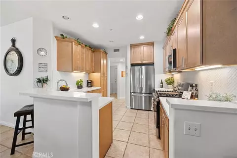Kitchen - 33433 Emerson Way #B, Temecula, CA 92592 photo 4 of 5