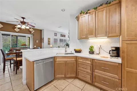 Kitchen - 33433 Emerson Way #B, Temecula, CA 92592 photo 2 of 5