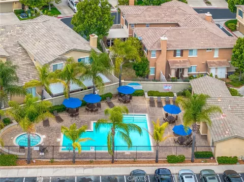 View/Area - 33433 Emerson Way #B, Temecula, CA 92592 photo 8 of 8