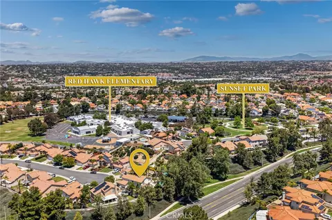 View/Area - 32046 Corte Montoya, Temecula, CA 92592 photo 5 of 6