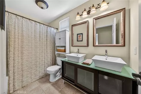 Bath - 32046 Corte Montoya, Temecula, CA 92592 photo 5 of 5