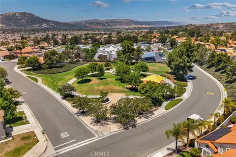 View/Area - 32046 Corte Montoya, Temecula, CA 92592 photo 6 of 6