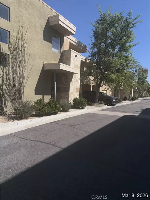 820 E Palm Cyn, Palm Springs, CA 92264