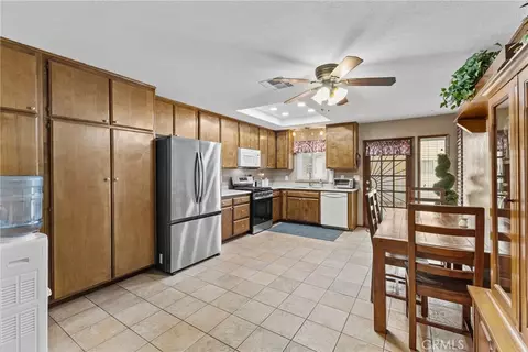 Kitchen - 2761 Redlands, Perris, CA 92571 photo 1 of 7
