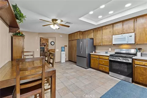 Kitchen - 2761 Redlands, Perris, CA 92571 photo 2 of 7