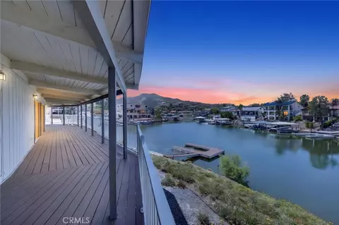 30199 Windward Dr, Canyon Lake, CA 92587