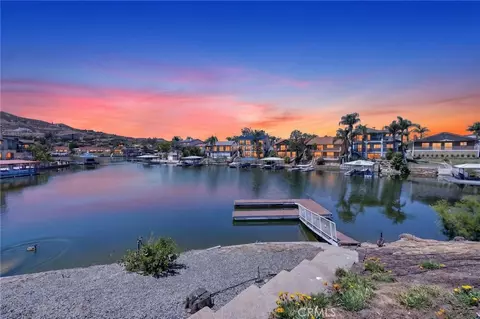 30199 Windward Dr, Canyon Lake, CA 92587