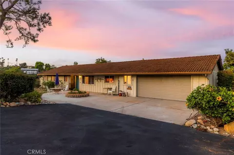 3242 Sage Rd, Fallbrook, CA 92028