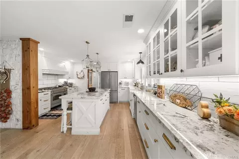 Kitchen - 3945 Pala Mesa, Fallbrook, CA 92028 photo 5 of 13