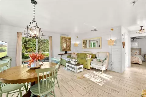 Living - 3945 Pala Mesa, Fallbrook, CA 92028 photo 4 of 4