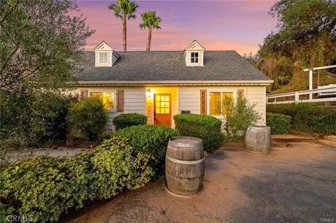 Exterior - 3945 Pala Mesa, Fallbrook, CA 92028 photo 9 of 12