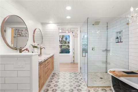 Bath - 3945 Pala Mesa, Fallbrook, CA 92028 photo 1 of 11