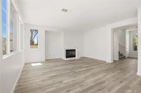 Living - 31598 Six Rivers Ct, Temecula, CA 92592 photo 2 of 5